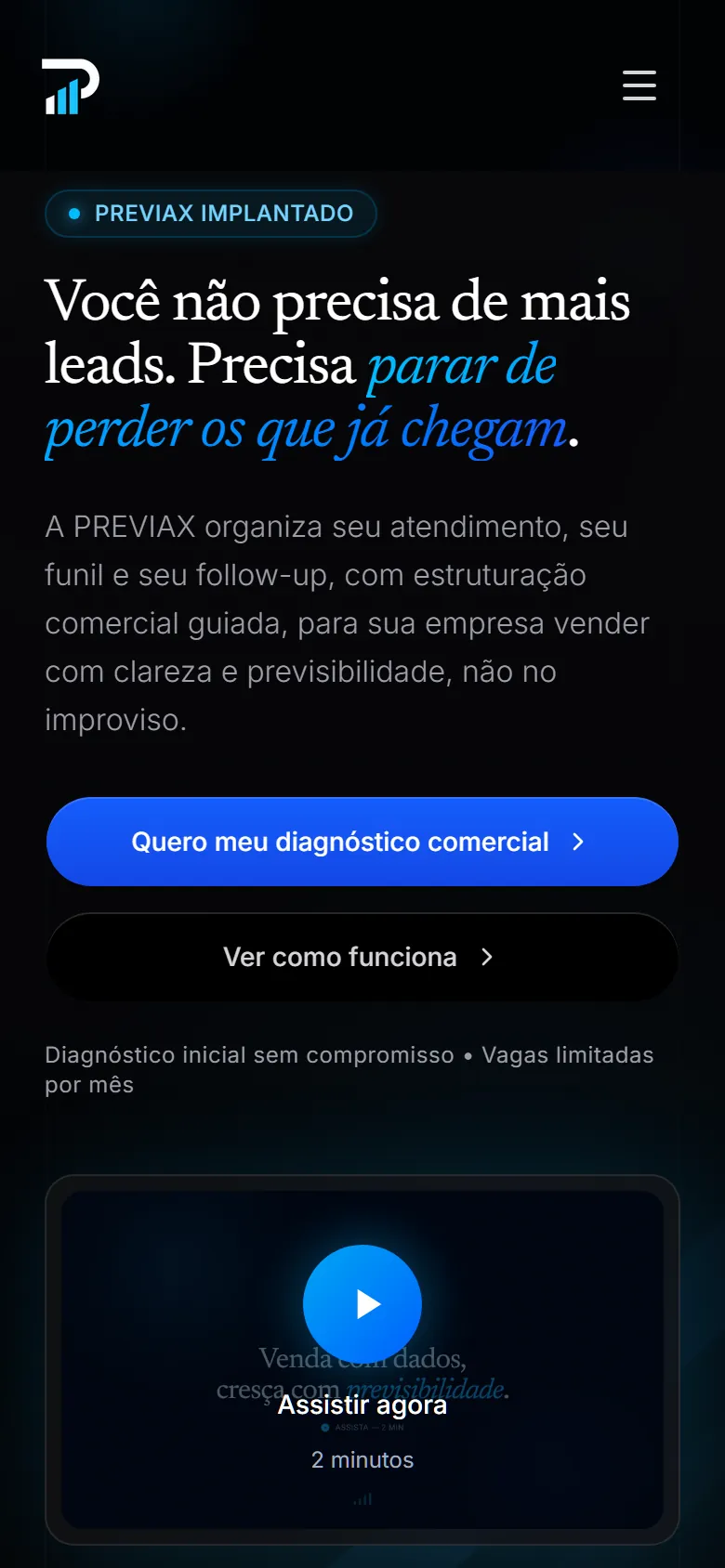Topo do site da Previax no celular, com título, botões empilhados e o vídeo aguardando o toque em “Assistir agora”.